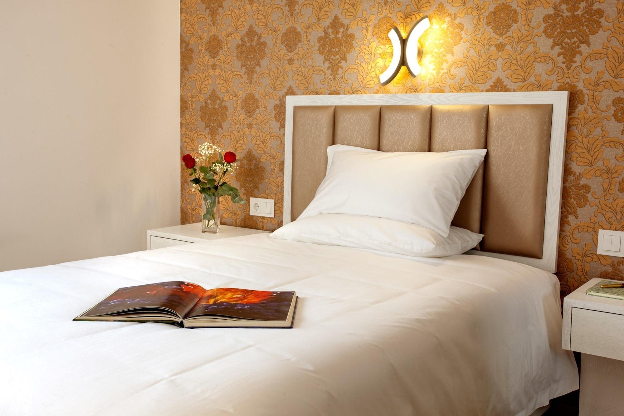 Hotel Insula Barataria Алькасар-де-Сан-Хуан Экстерьер фото