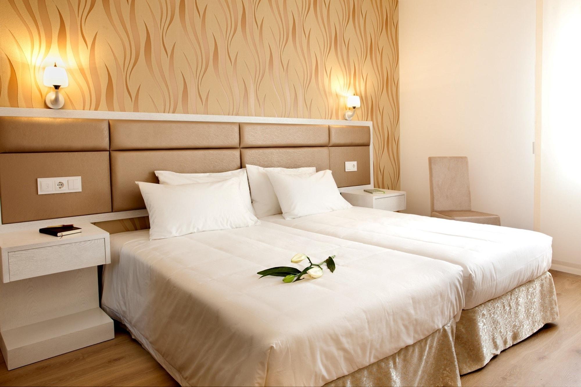 Hotel Insula Barataria Алькасар-де-Сан-Хуан Экстерьер фото